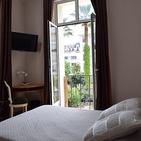 Armenonville Nice Bagian luar foto