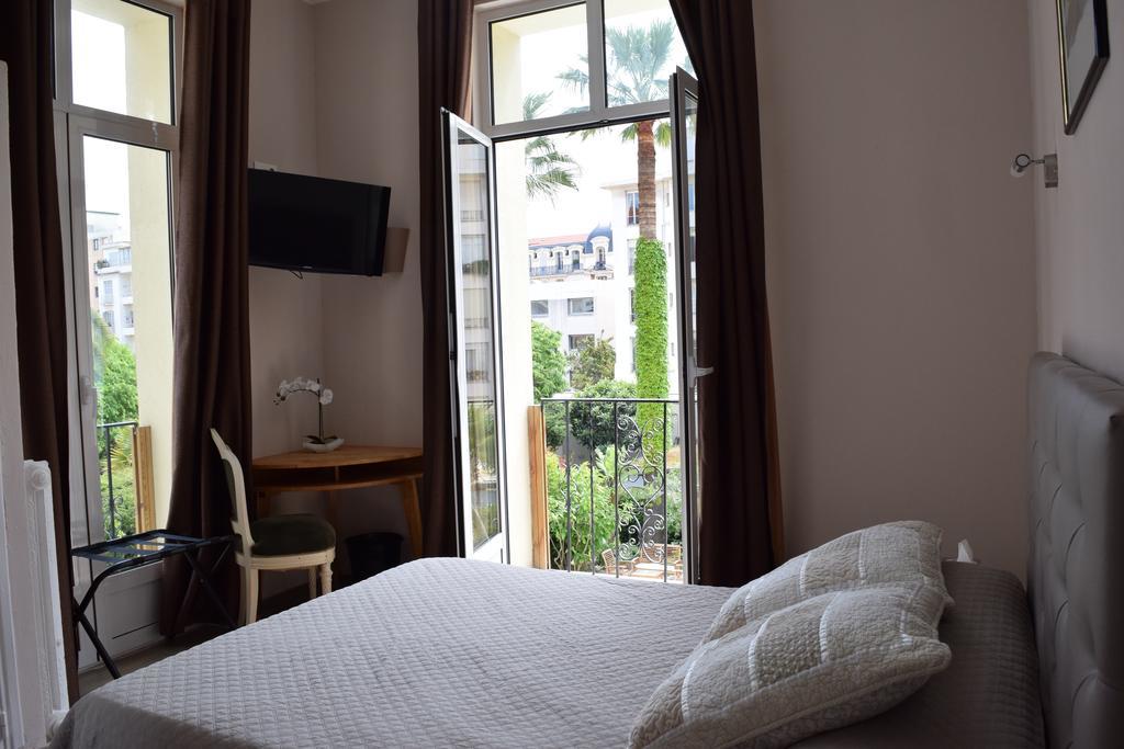 Armenonville Nice Bagian luar foto