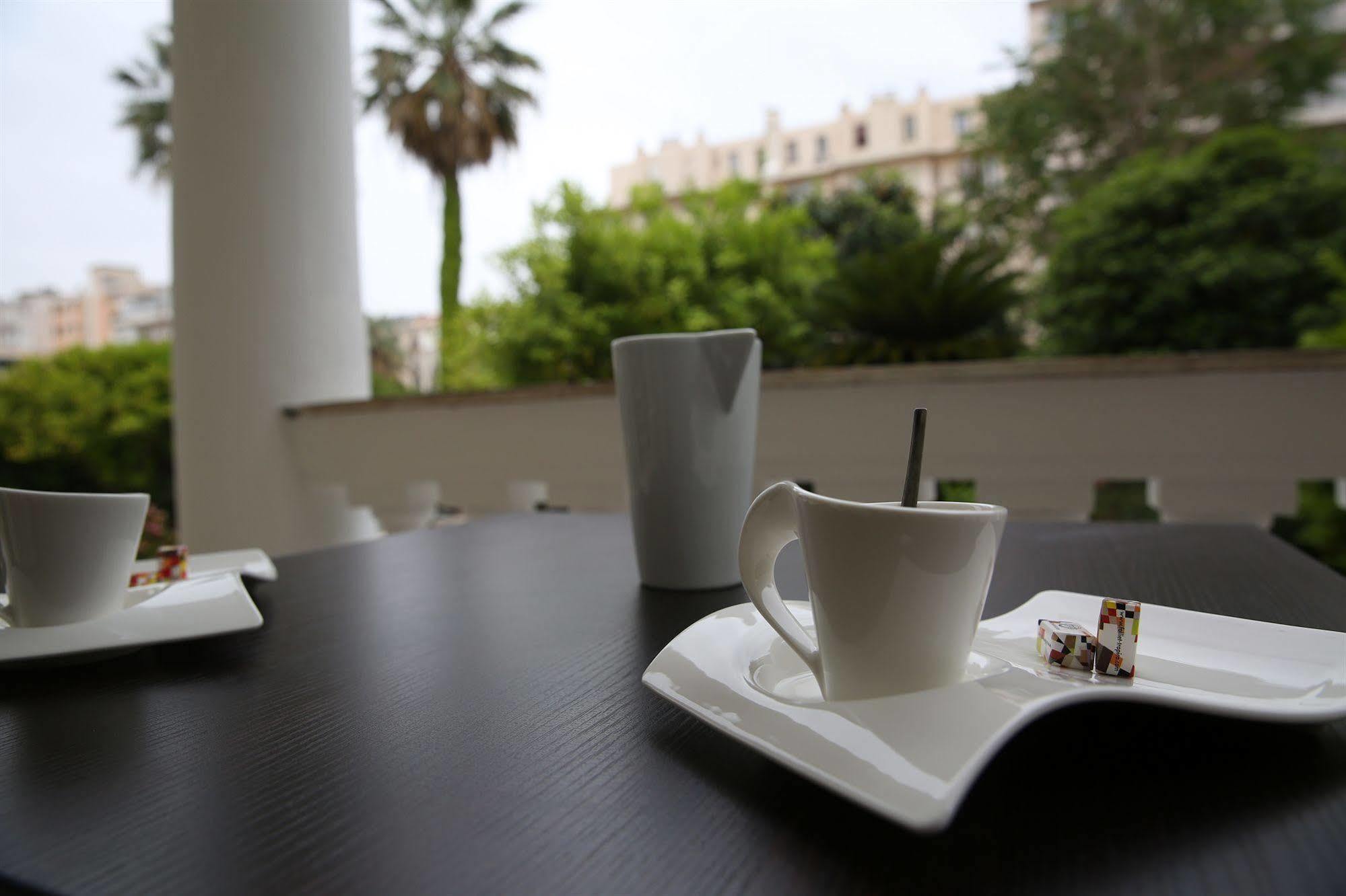 Armenonville Nice Bagian luar foto